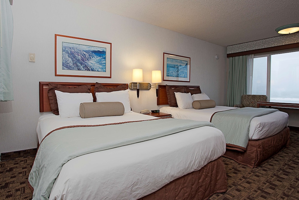 Seagrass Oceanfront Inn 8/23