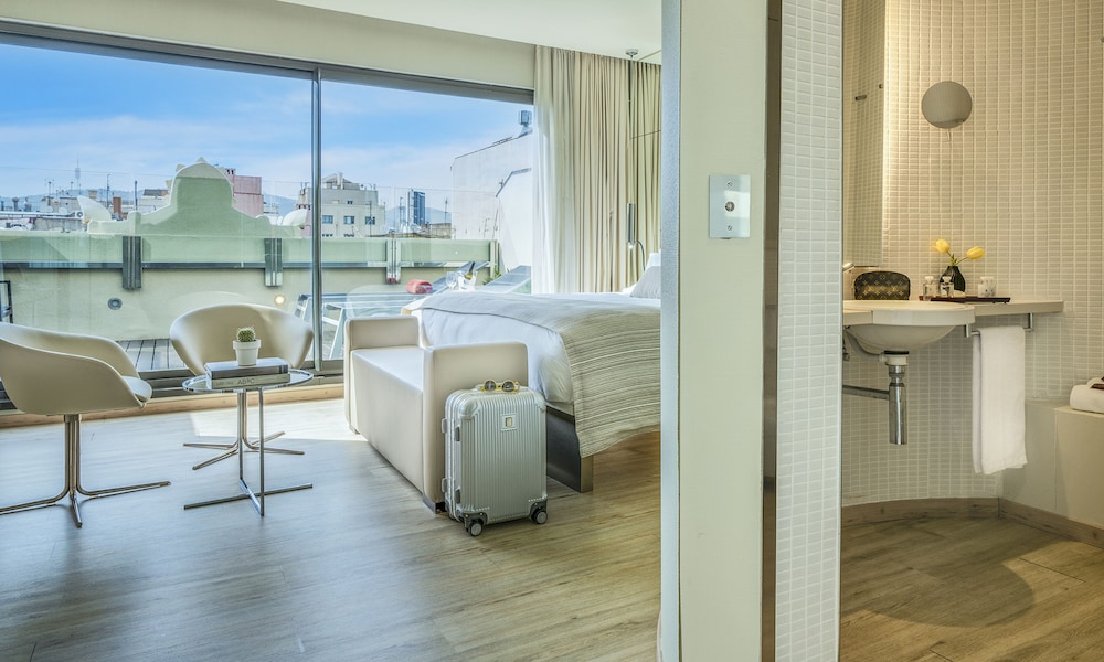 Cram Hotel 38/72