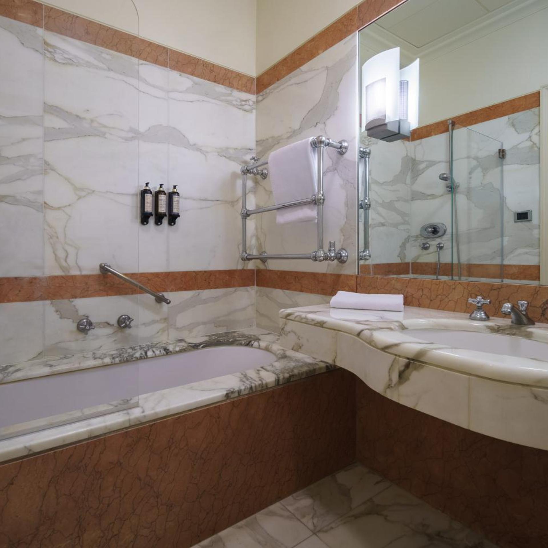 غرفة سوبيريور مفردة، Eurostars Hotel Excelsior 6/18