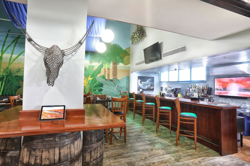 San Juan Airport Hotel 33/47