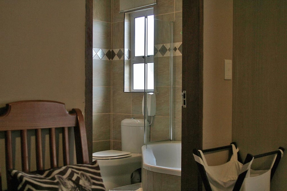 Amarachi Guesthouse 50/50