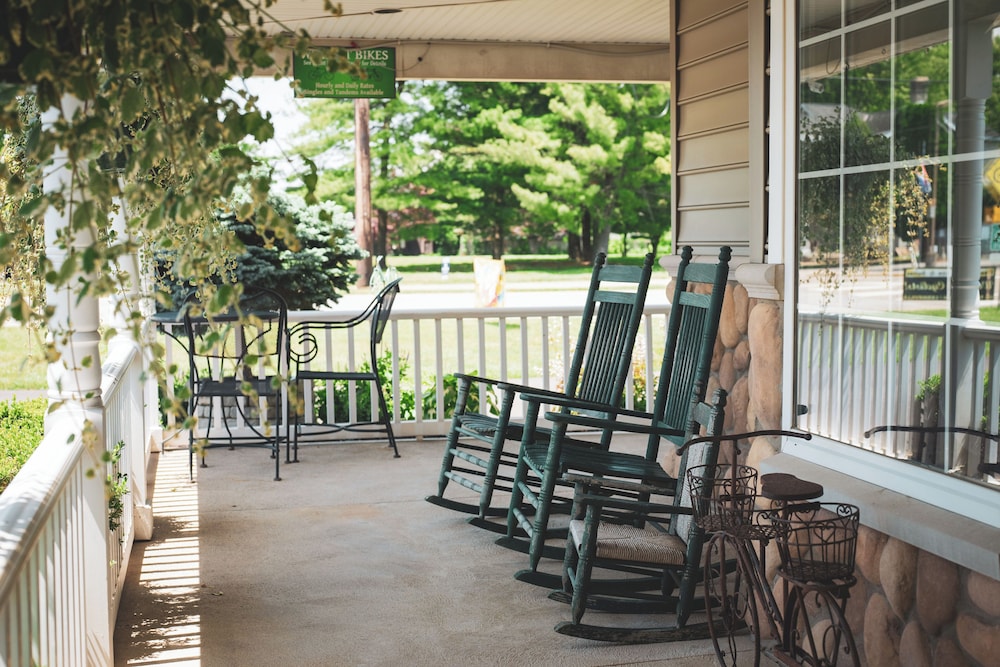 Hearthstone Inn & Suites 54/65