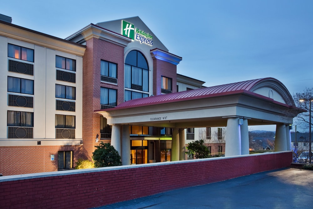 Holiday Inn Express Hotel And Suites Greenville Downtown 5/82