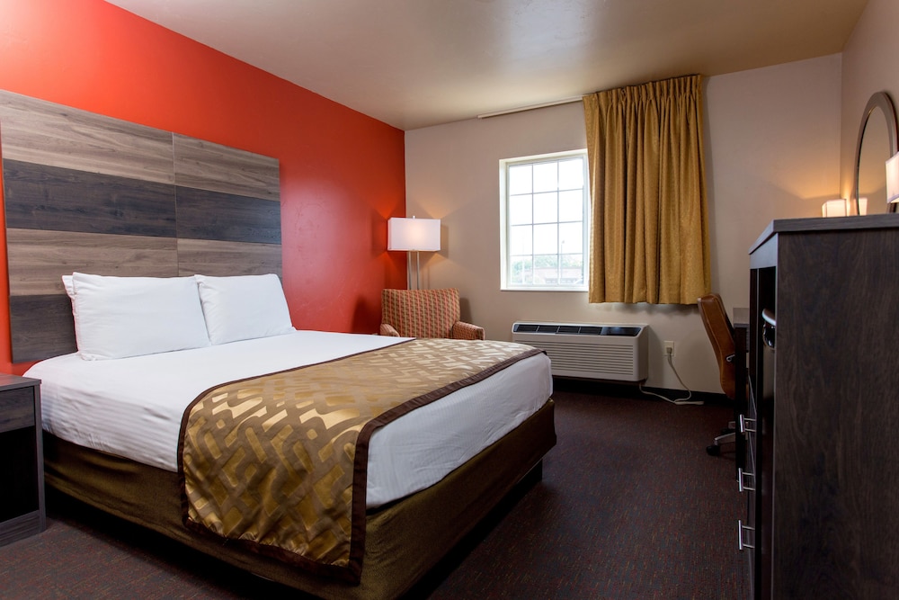 Hotel J Green Bay Formerly Airport Settle Inn 11/72