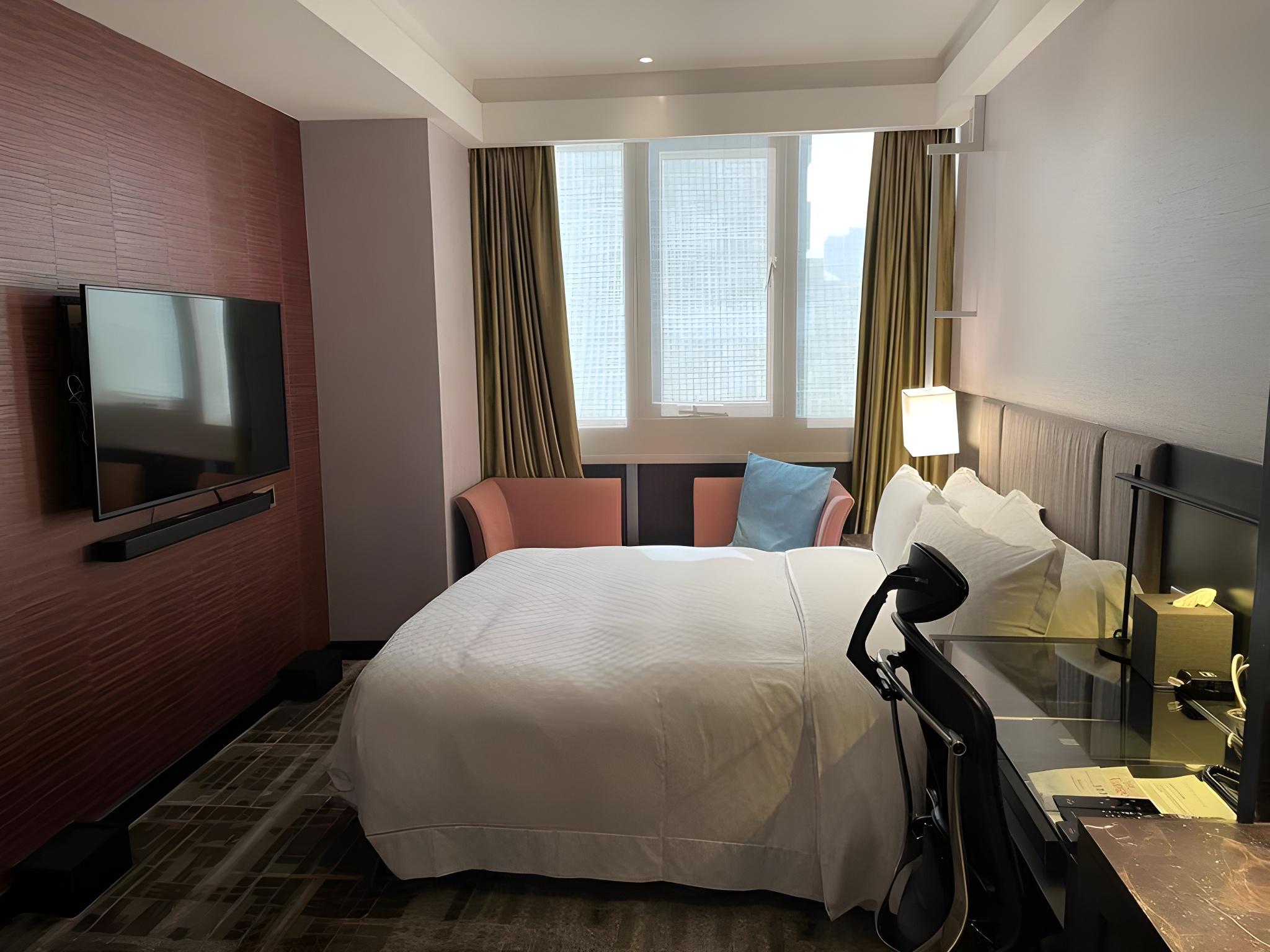 Standard, King Bed, Accessible