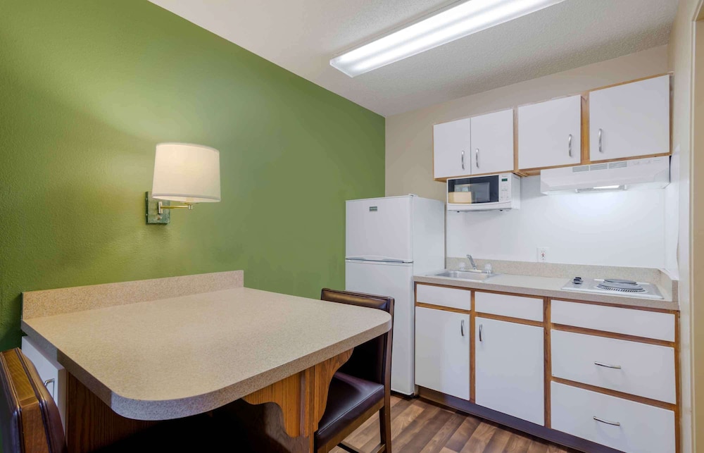 Extended Stay America - Atlanta - Cumberland Mall 32/50