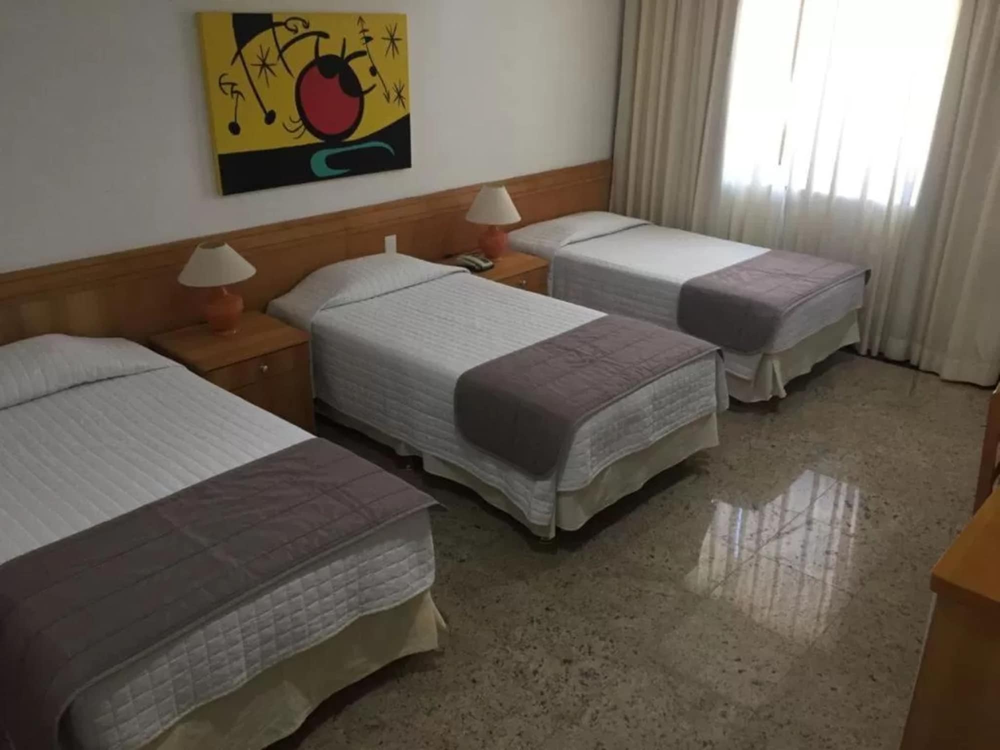 DELUXE, TRIPLE, 3 BEDS, SEA VIEW
