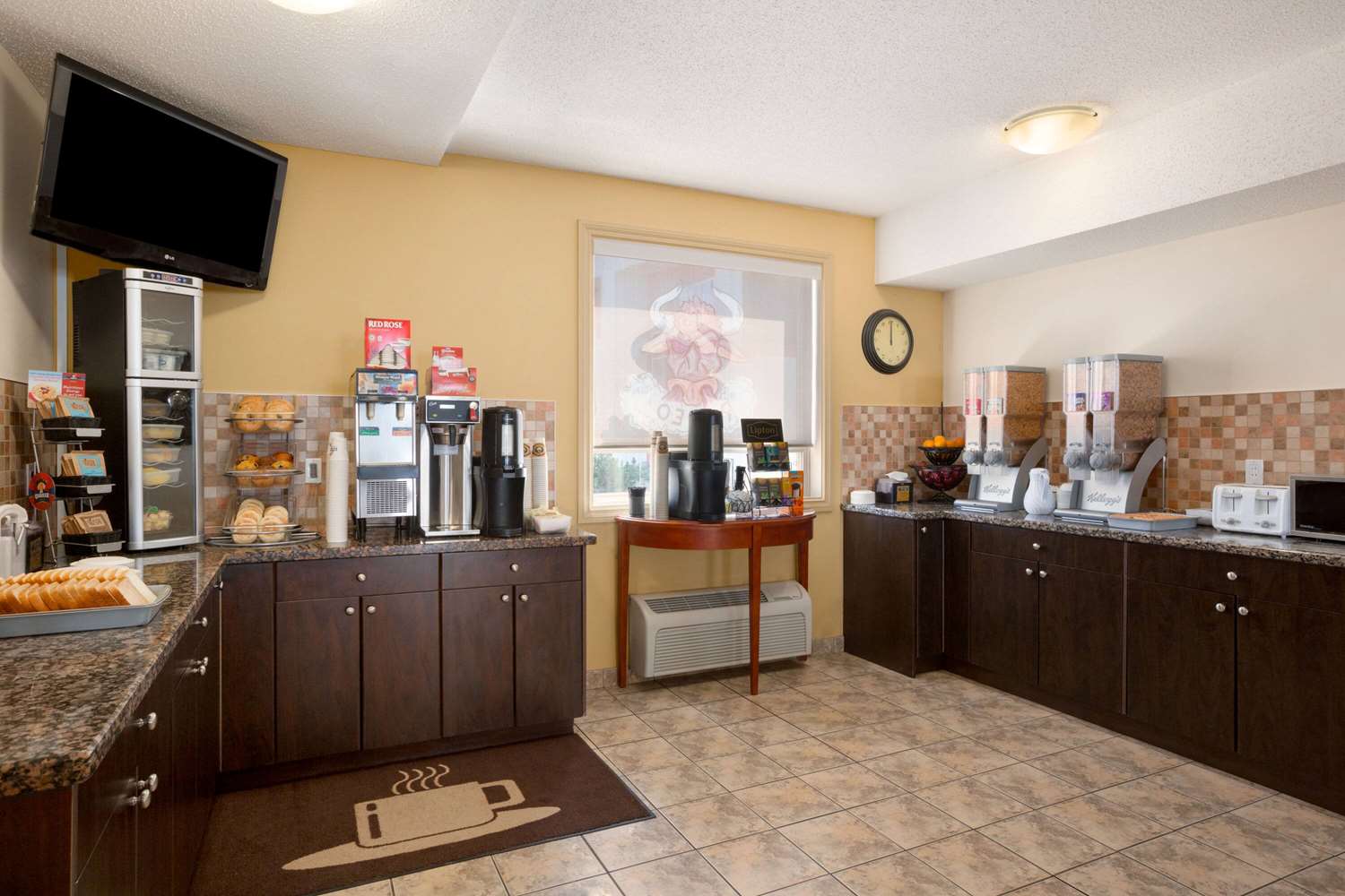 Days Inn By Wyndham Bonnyville 7/52