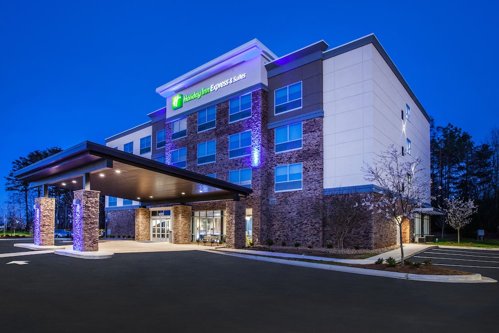 HOLIDAY INN EXPRESS & SUITES ATLANTA N - WOODSTOCK 5/51