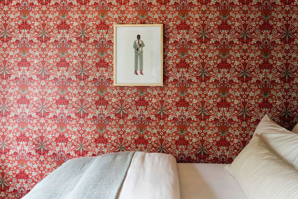 The Frances Modern Inn 61/65