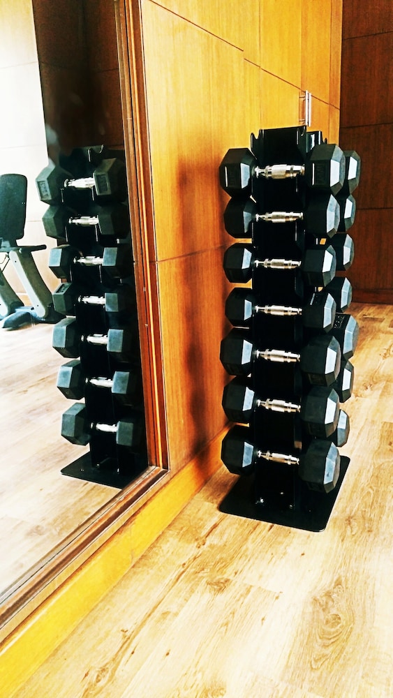Savoy Suites Greater Noida 22/61