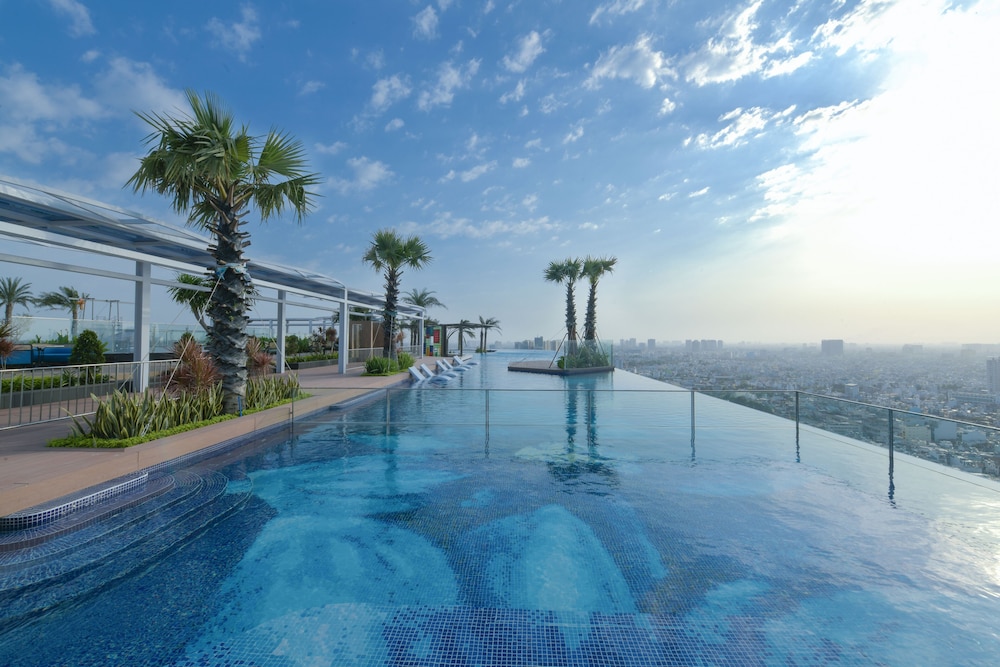 La Vela Saigon Hotel 42/47