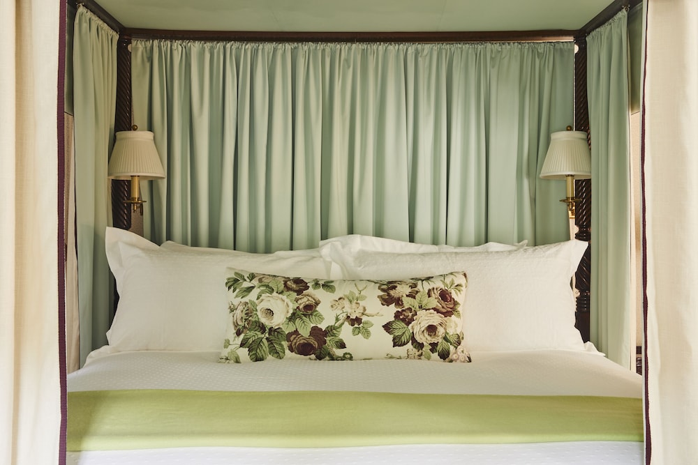 Mayflower Inn & Spa, Auberge Resorts Collection 20/70