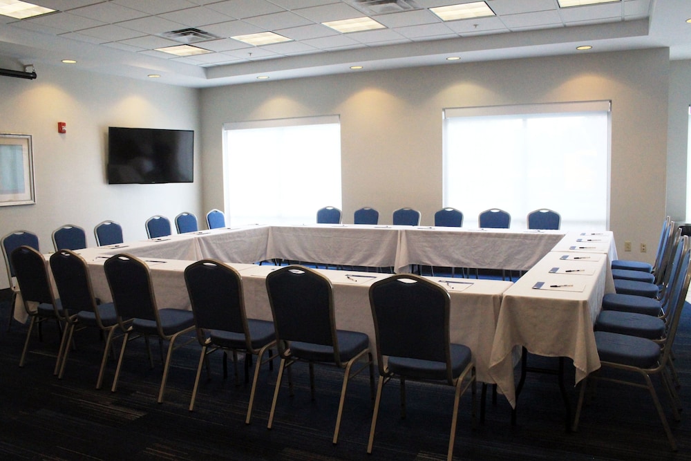 Holiday Inn Express Leland - Wilmington Area 62/71