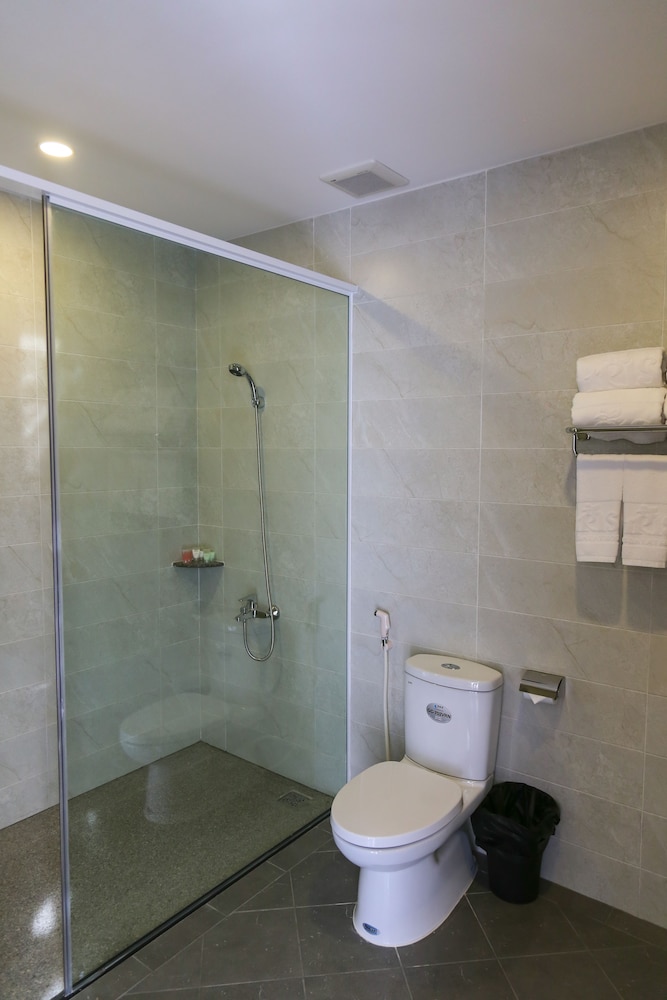 Iris Dalat Hotel 49/54