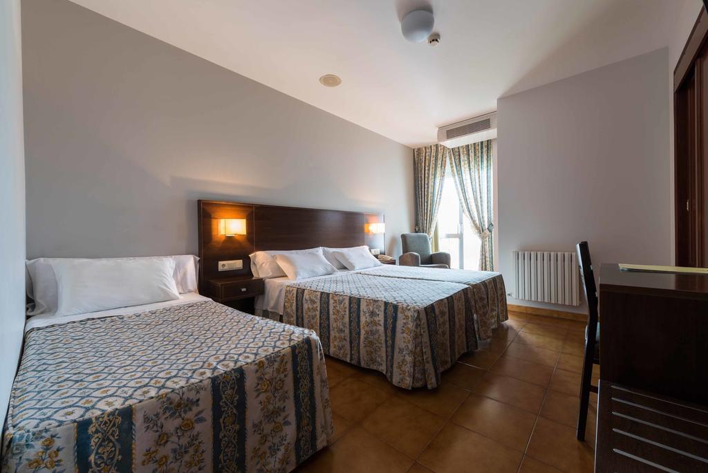 Standard, Double Bed