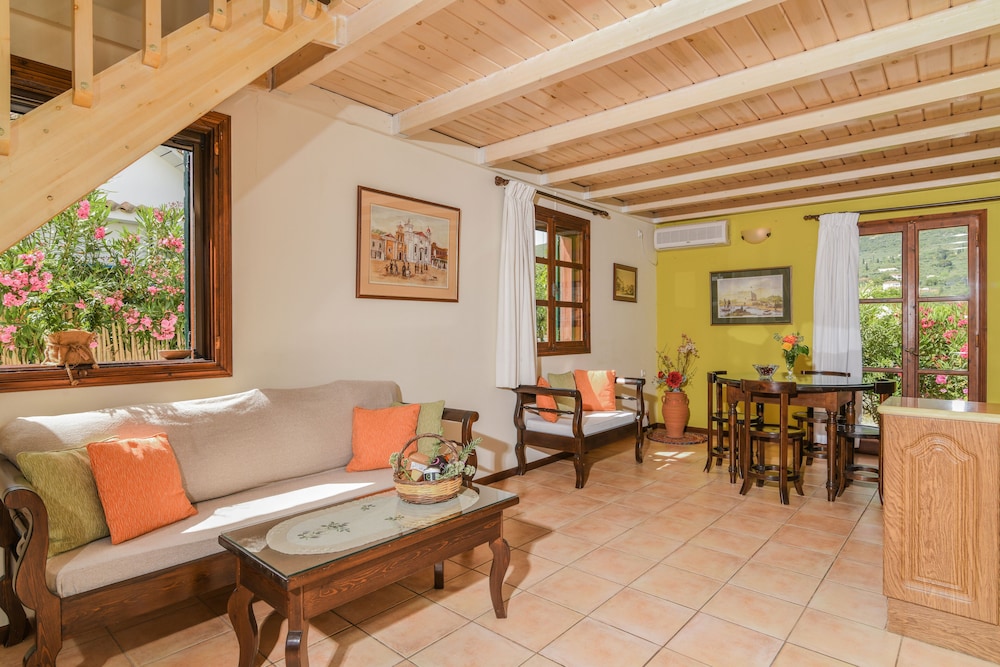 Villas Therianos 27/38