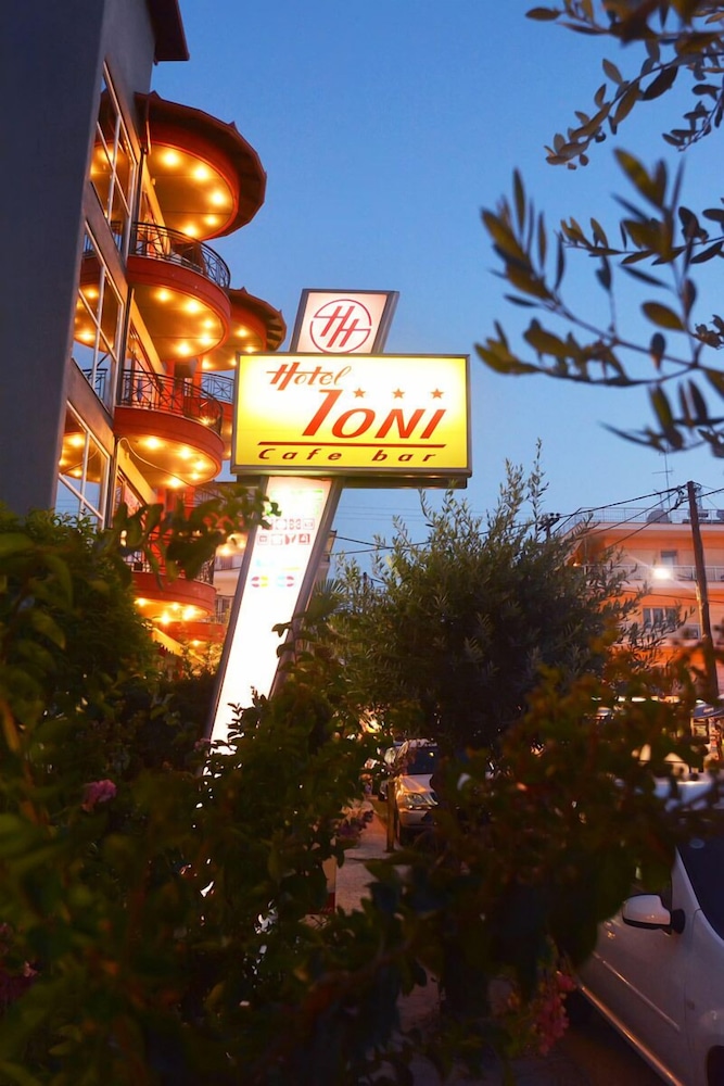 Hotel Ioni 6/50