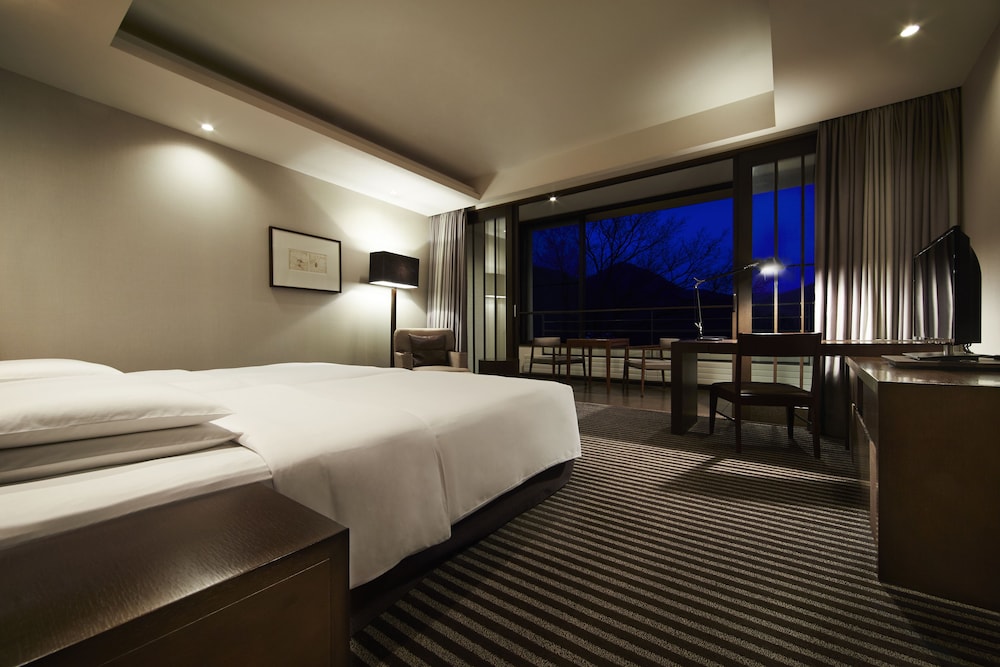 Hyatt Regency Hakone Resort and Spa 20/76