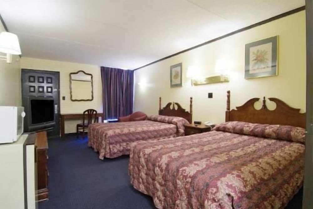 Rodeway Inn Charlotte South 17/52