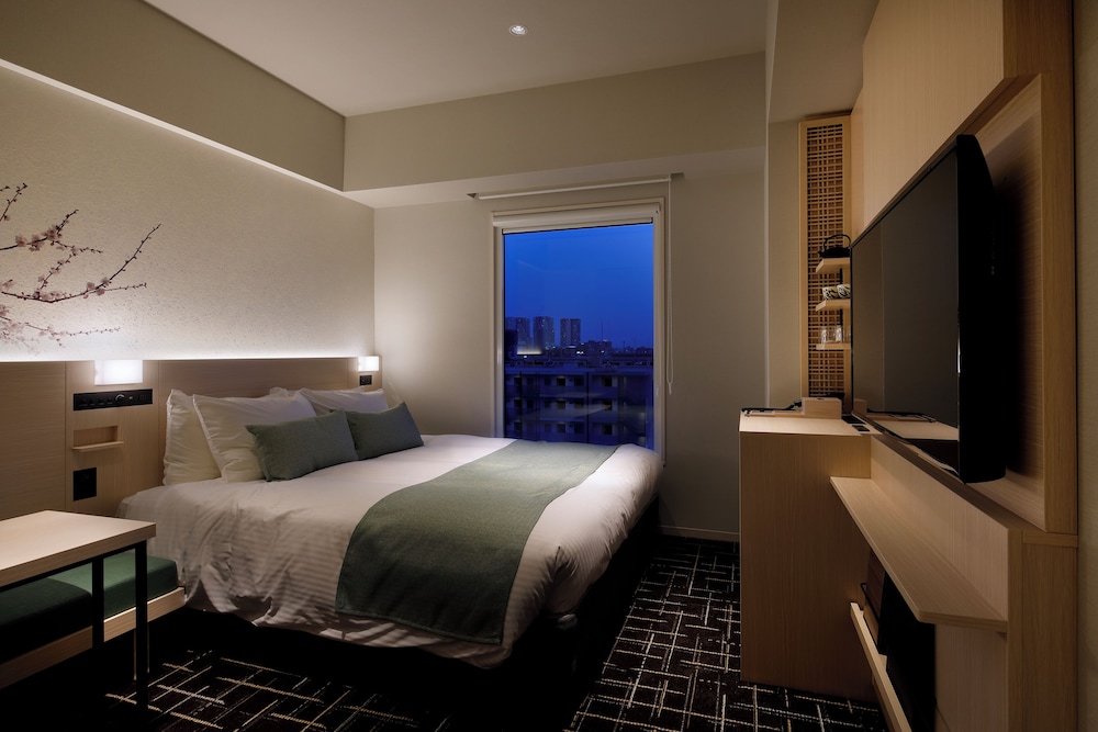 MODERATE, DOUBLE BED