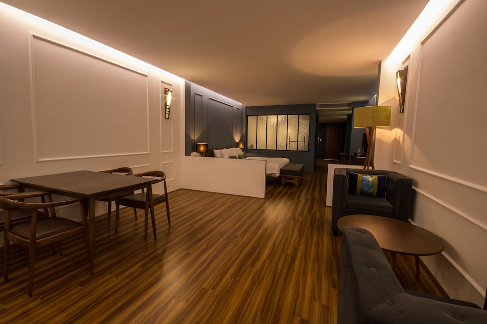 Danang Boutique Hotel 60/70
