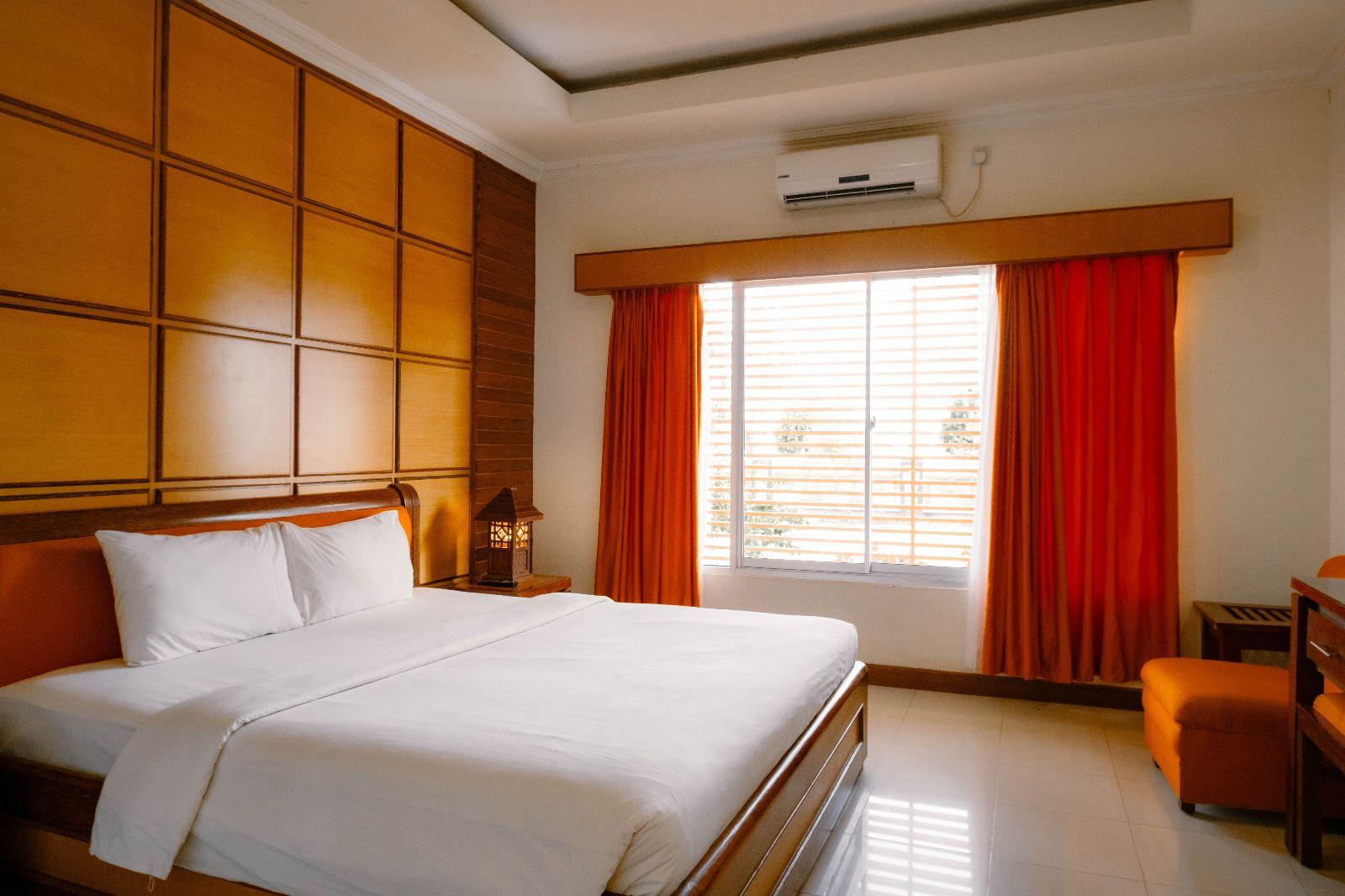 Sutan Raja Hotel Kolaka 8/35
