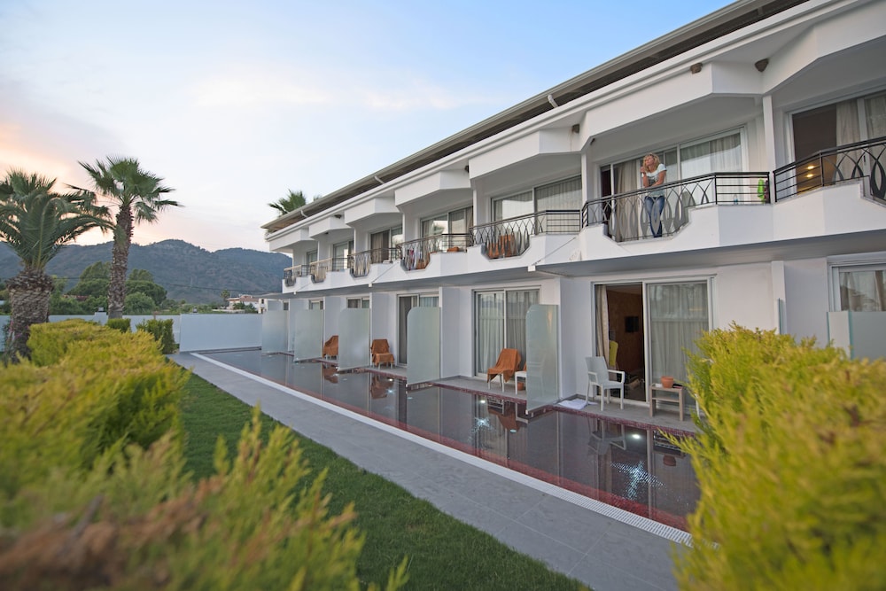 Voxx Marmaris Beach Resort Adult Only +16 5/52