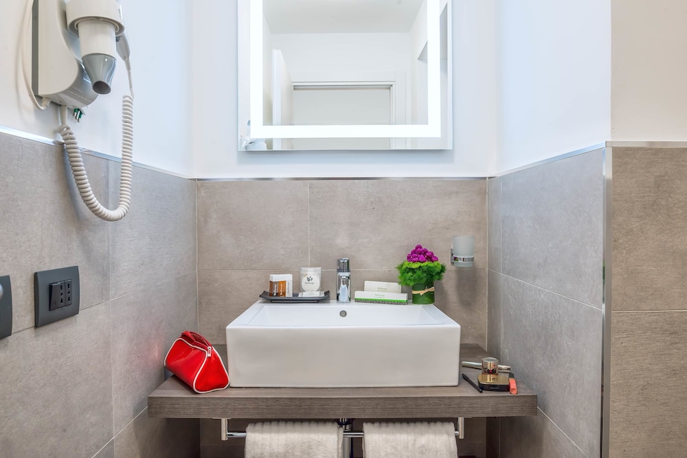 Navona Essence Hotel 38/67