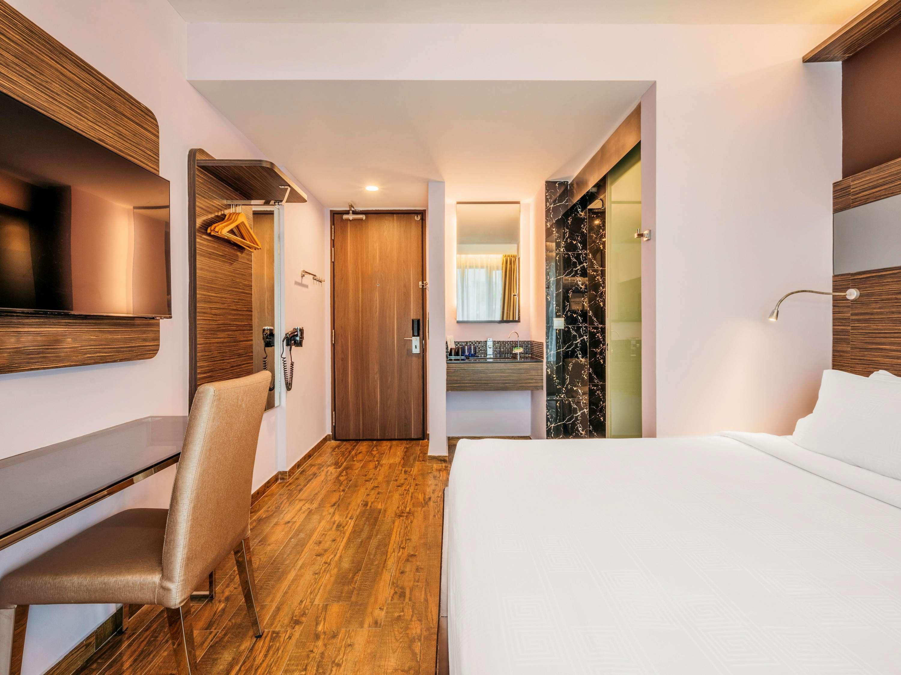 PRIVILEGE, DOUBLE BED, GARDEN VIEW
