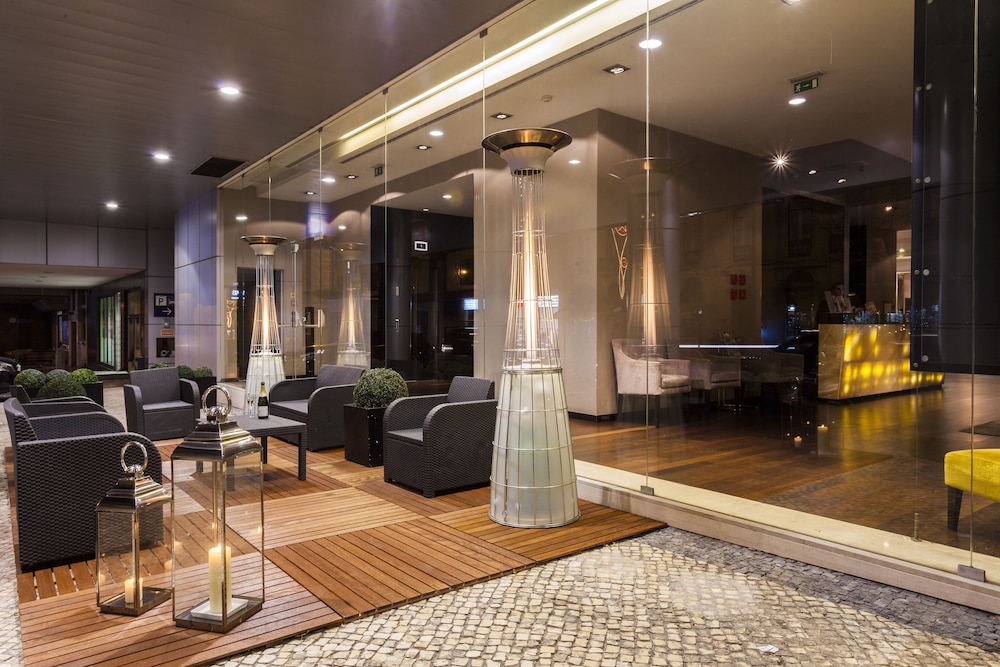 Czar Lisbon Hotel 33/66