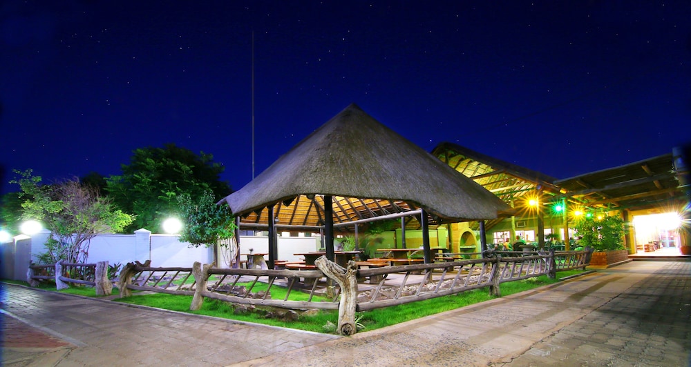 Kalahari Arms Hotel 6/69