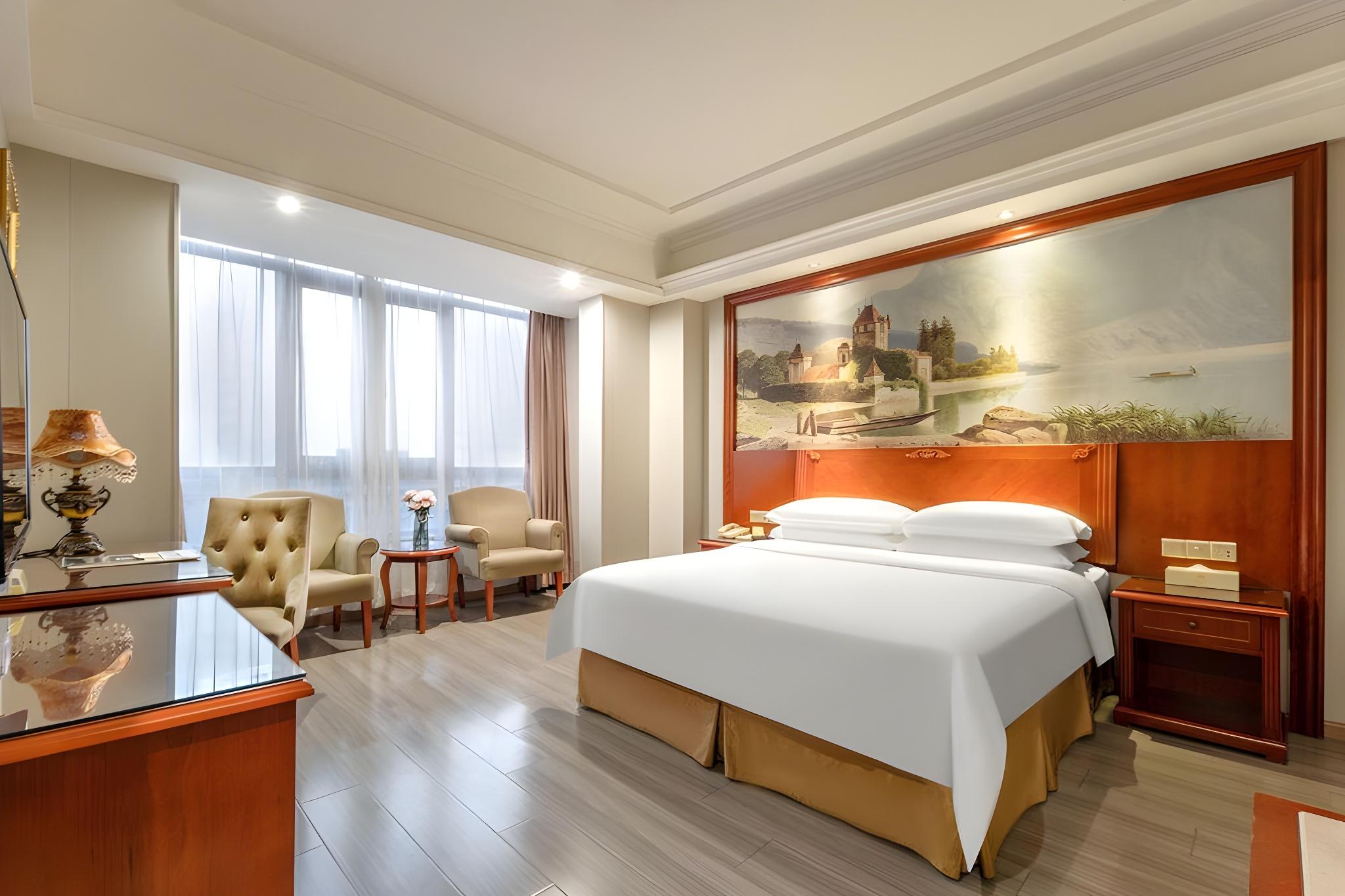 Vienna Hotel ( Jin Du Road) 24/36