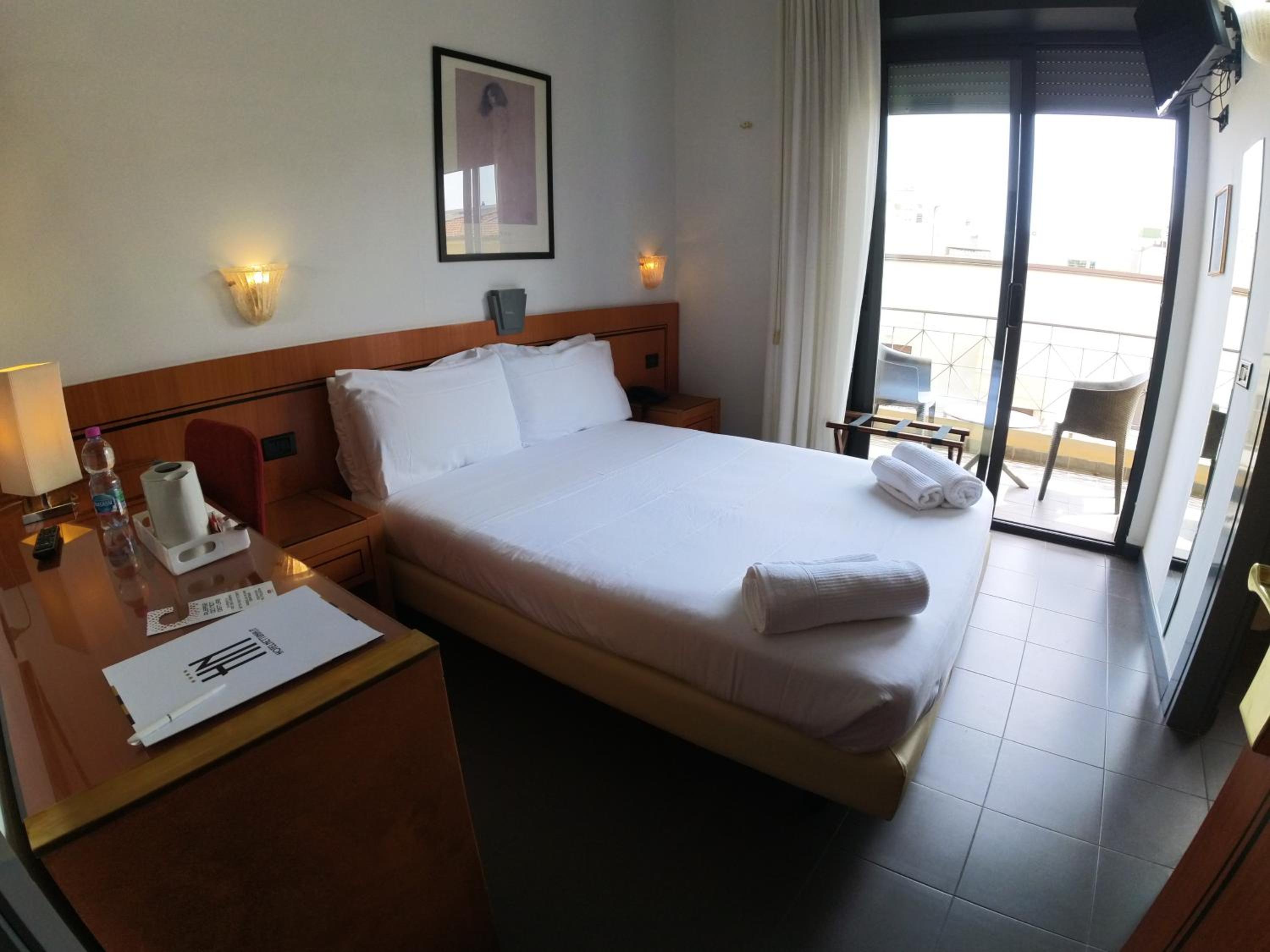 Room, French Bed, Sea View