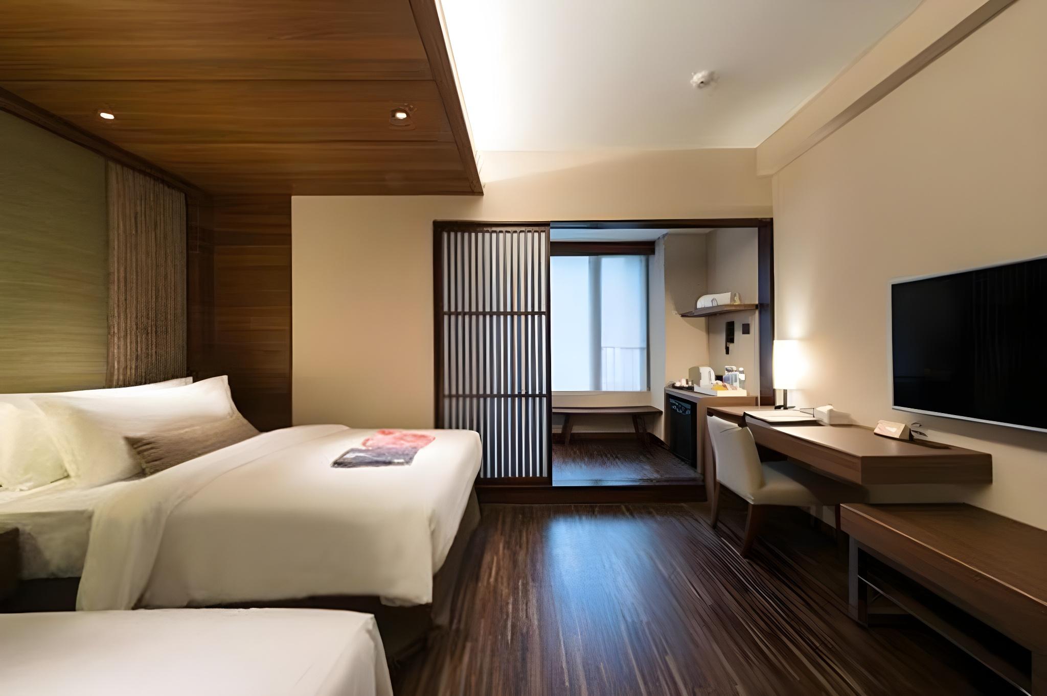 SUPERIOR, TWIN BEDS
