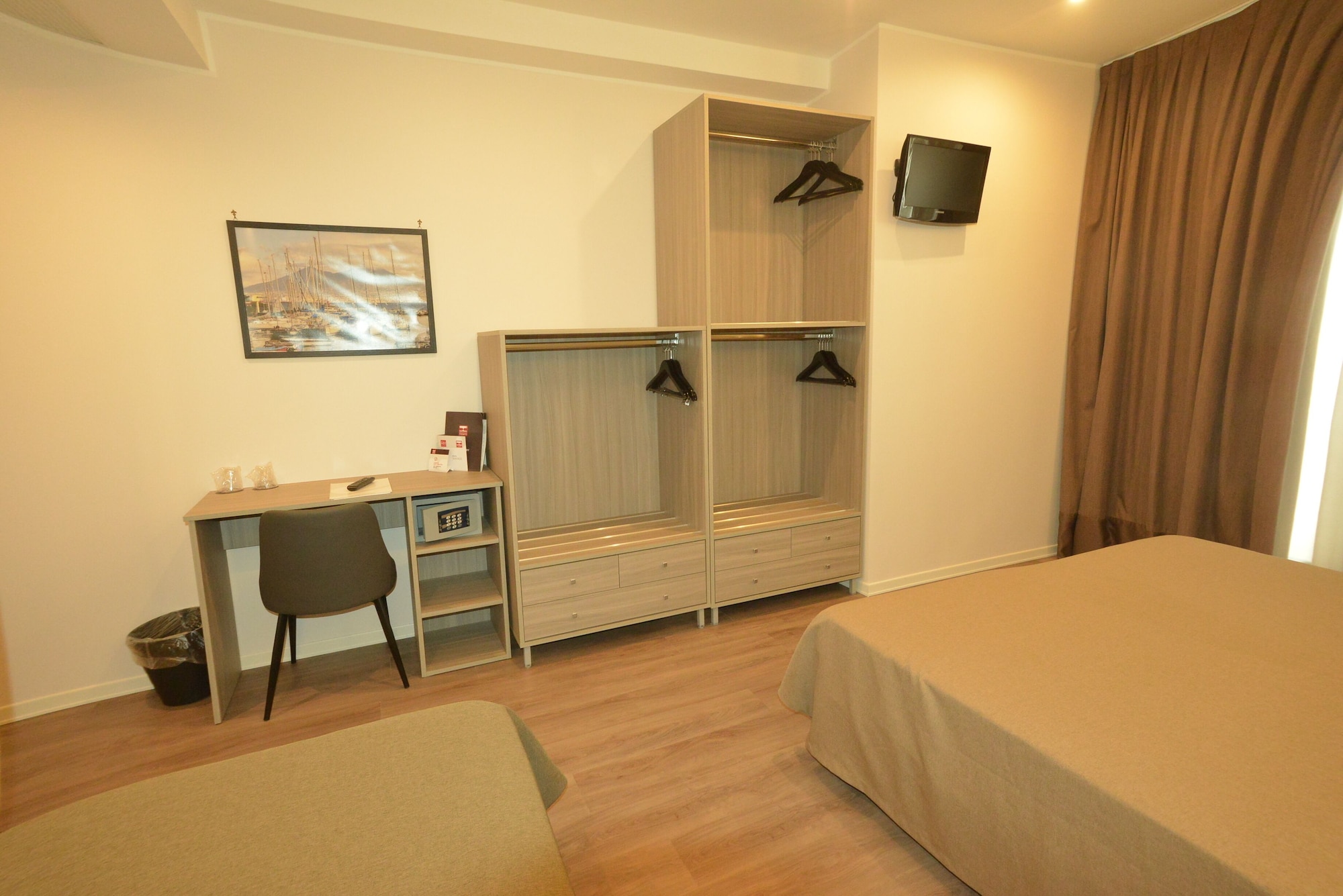 STANDARD, DOUBLE BED