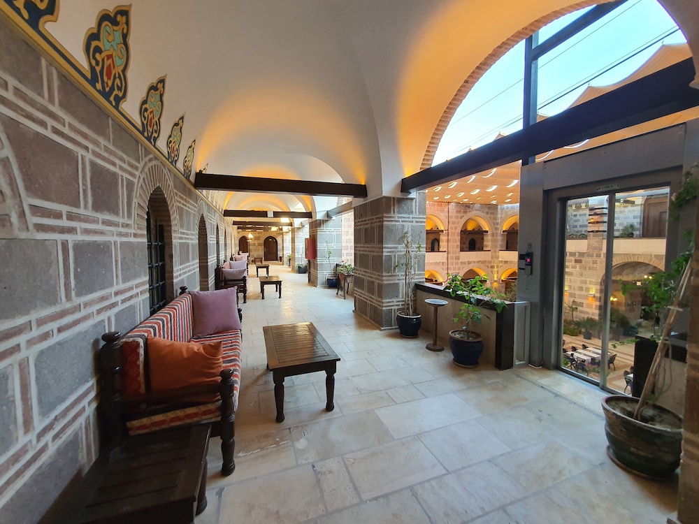 Kanuni Kervansaray Historical Hotel 25/32