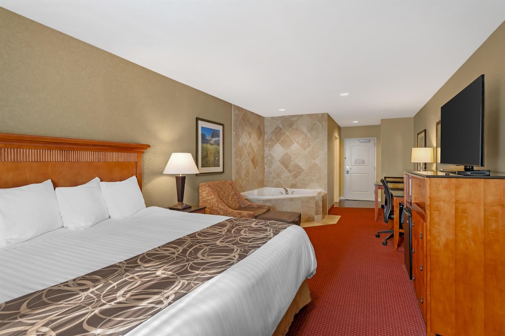 Standard, King Bed, Jetted Tub