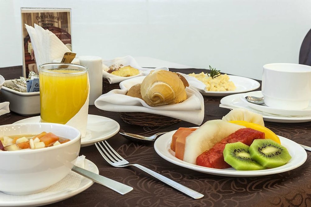 K Hotel 25/33