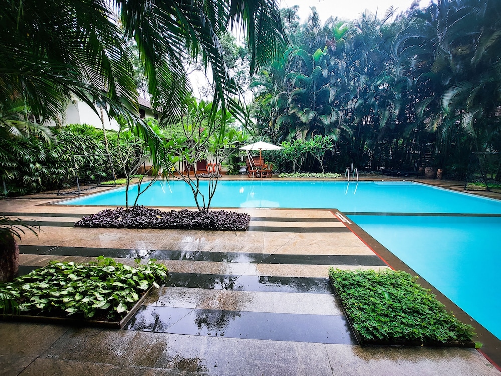 Green Woods Resort 66/70