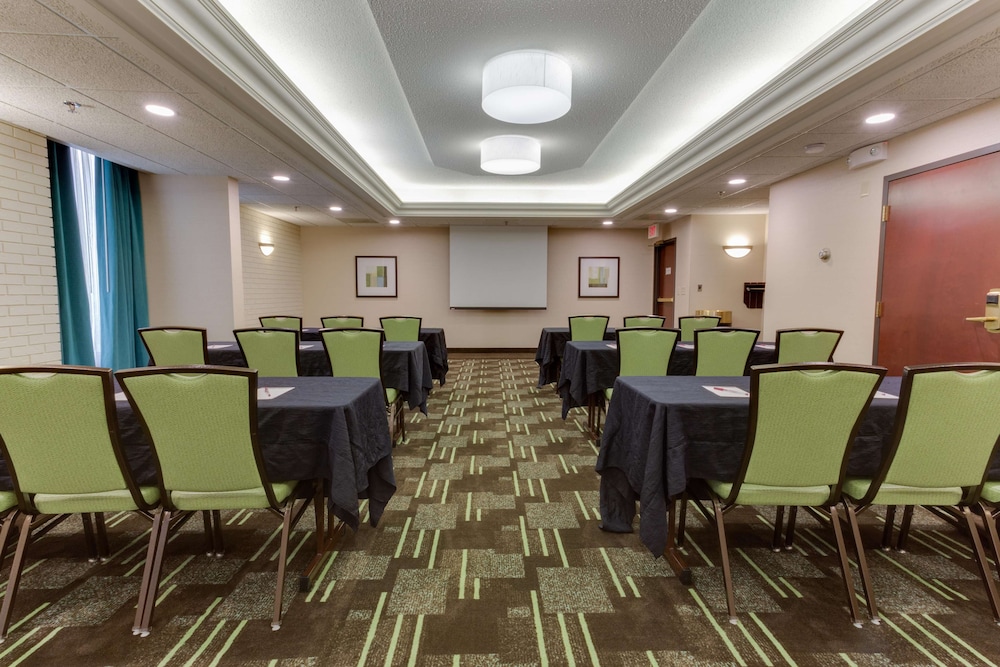 Drury Inn And Suites Birmingham Southeast 45/48