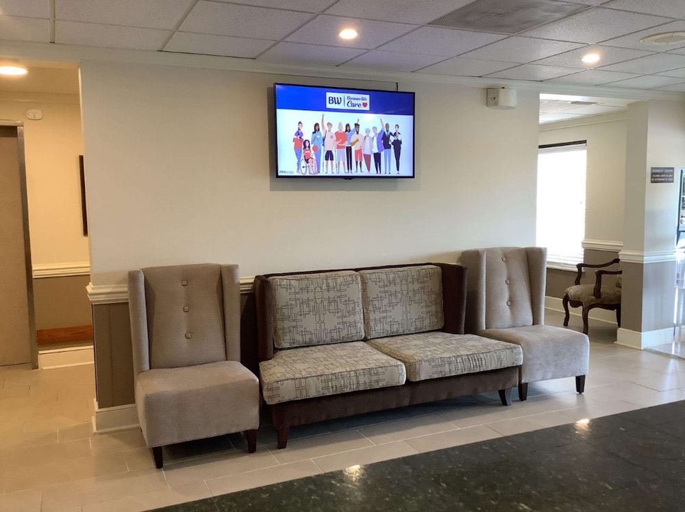Best Western Plus Madison Inn 29/53