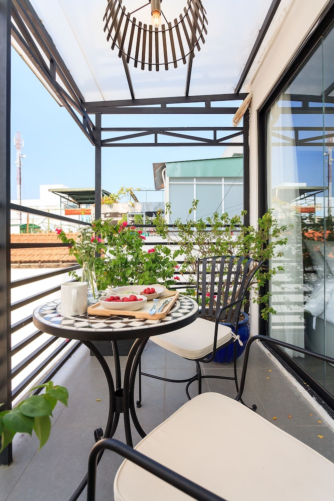 La Regatta Boutique Residences 54/72