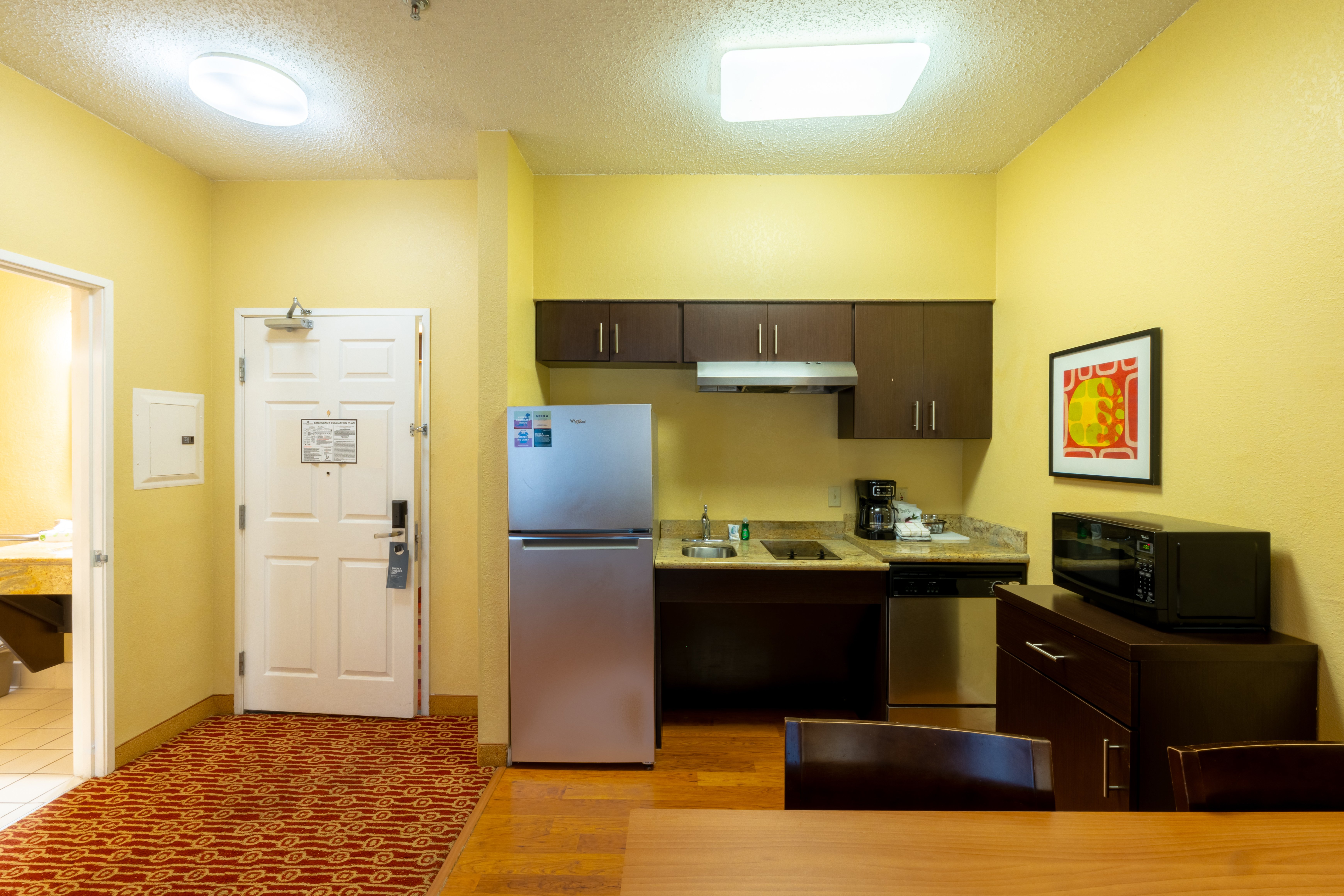 TownePlace Suites Dallas Bedford 32/34