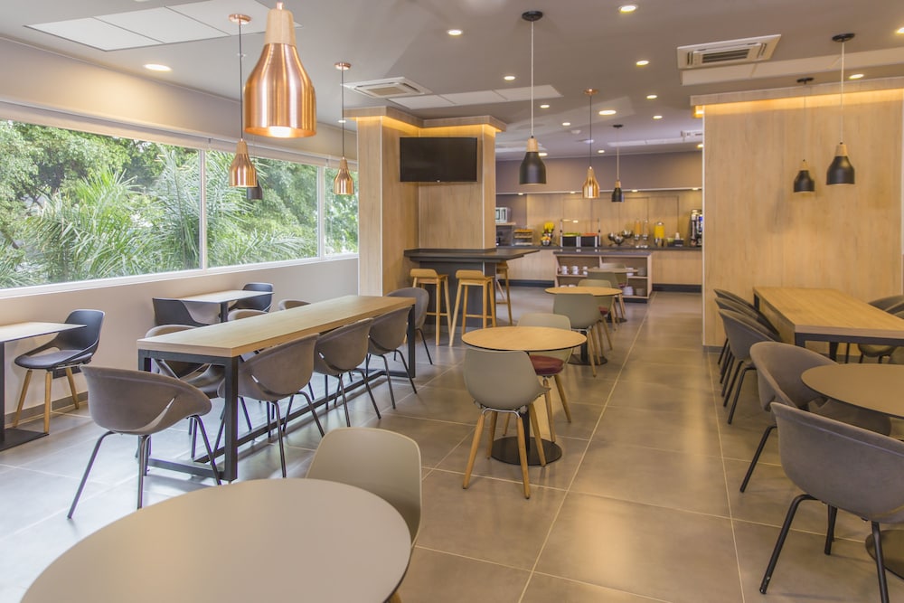 City Express Plus by Marriott Medellin Colombia 23/42