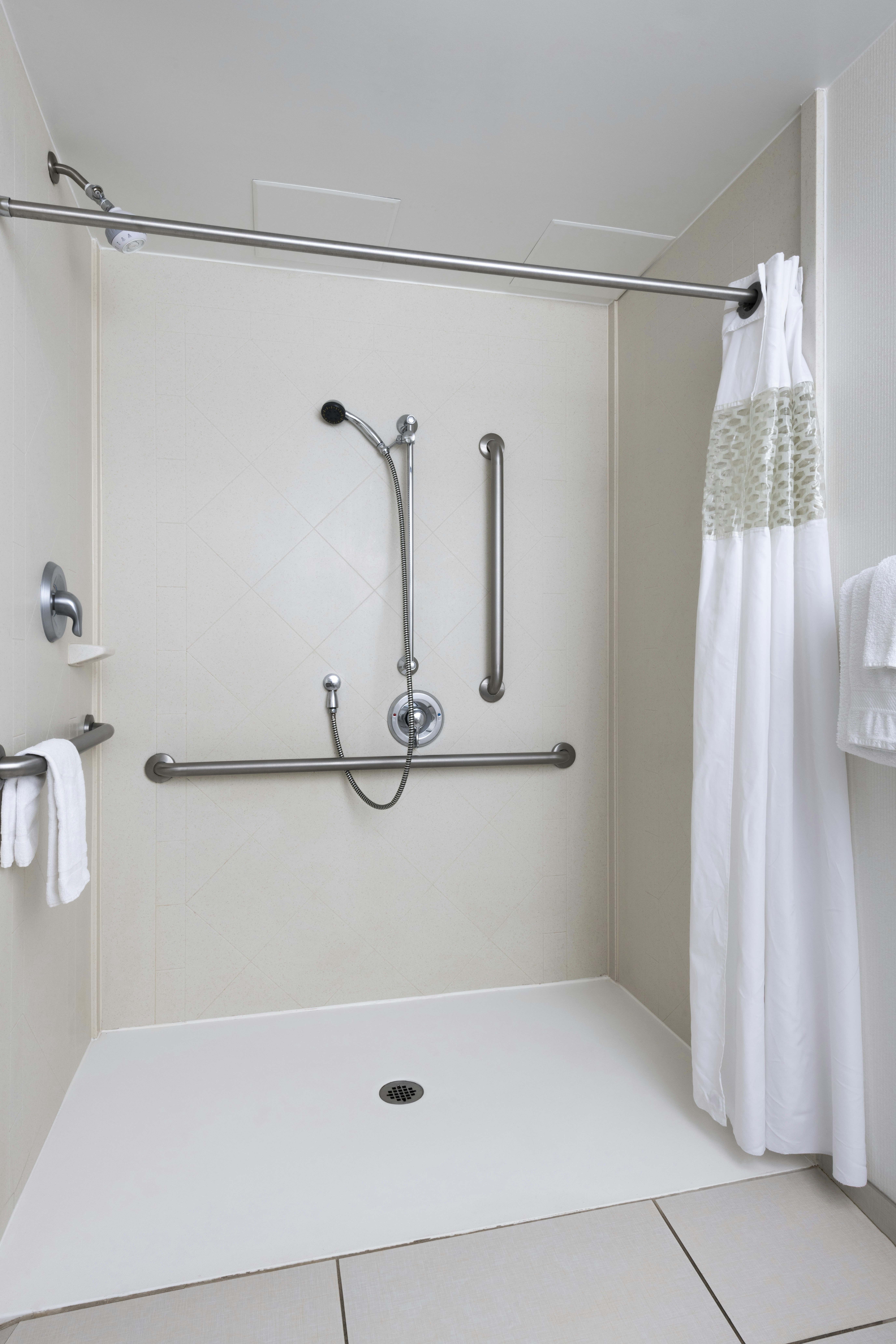 غرفة بسريرين كوين لذوي الإعاقة، Hampton Inn Suites By Hilton Halifax Dartmouth 3/3