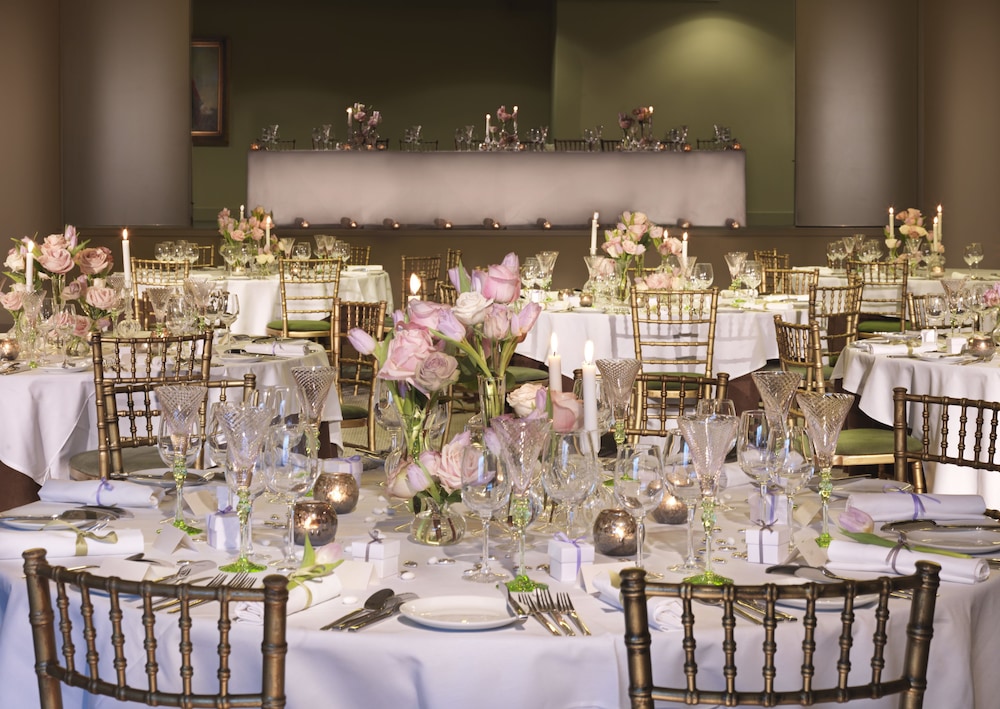 Guildford Harbour Hotel 37/49