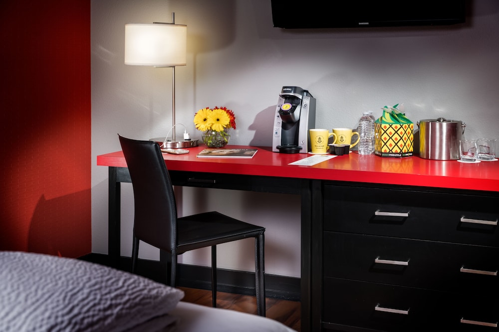 Staypineapple Hotel FIVE Downtown Seattle 36/51