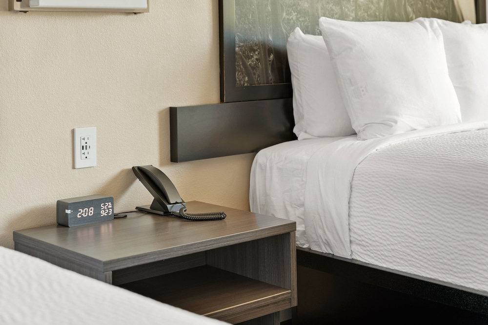 Super 8 by Wyndham Charlottesville 32/51