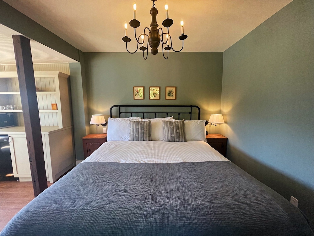Jenner Inn 20/78